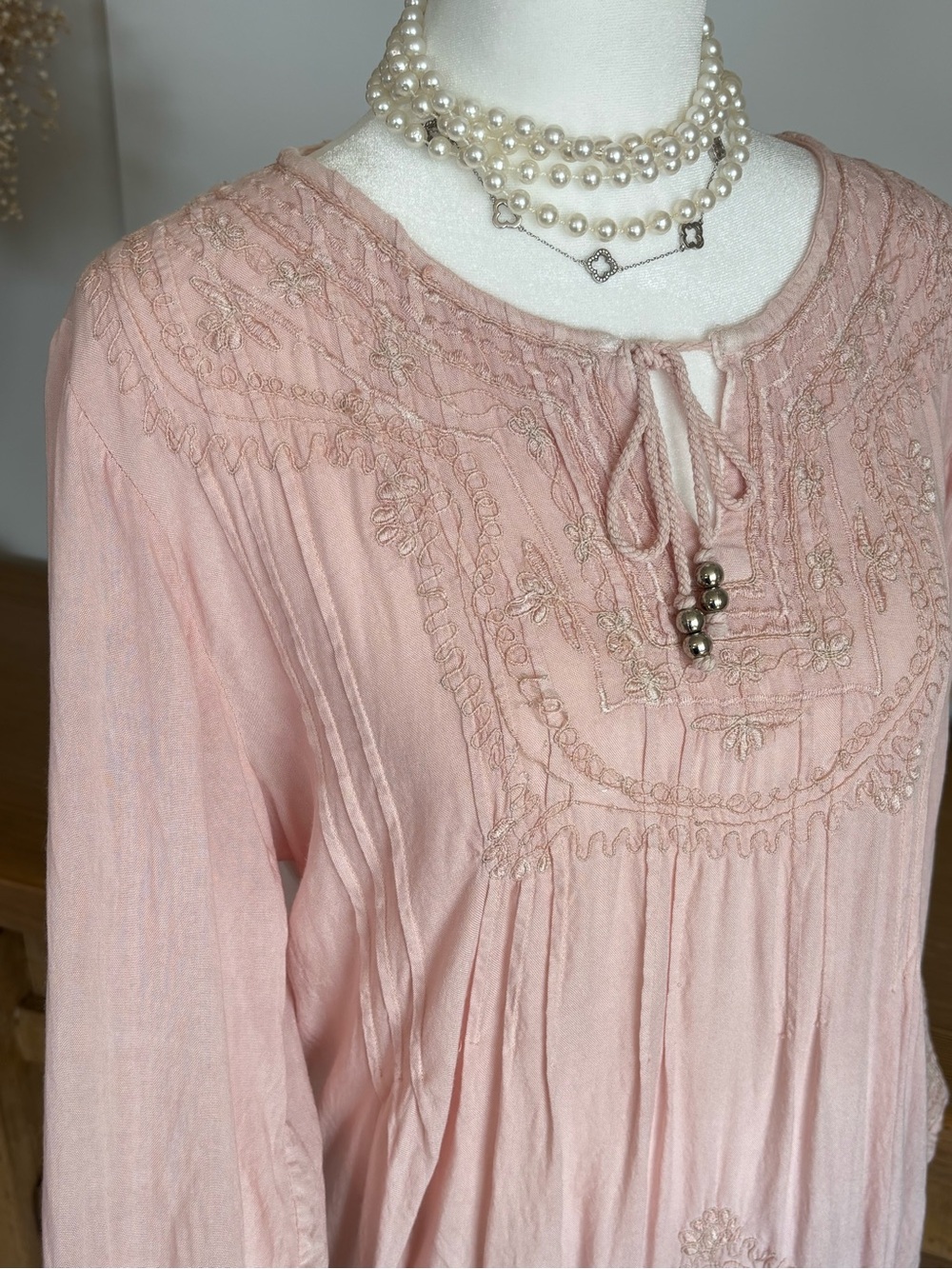 Blush Pink Embroidered Boho Tunic Blouse Size S Romance Solitaire Resort Coastal